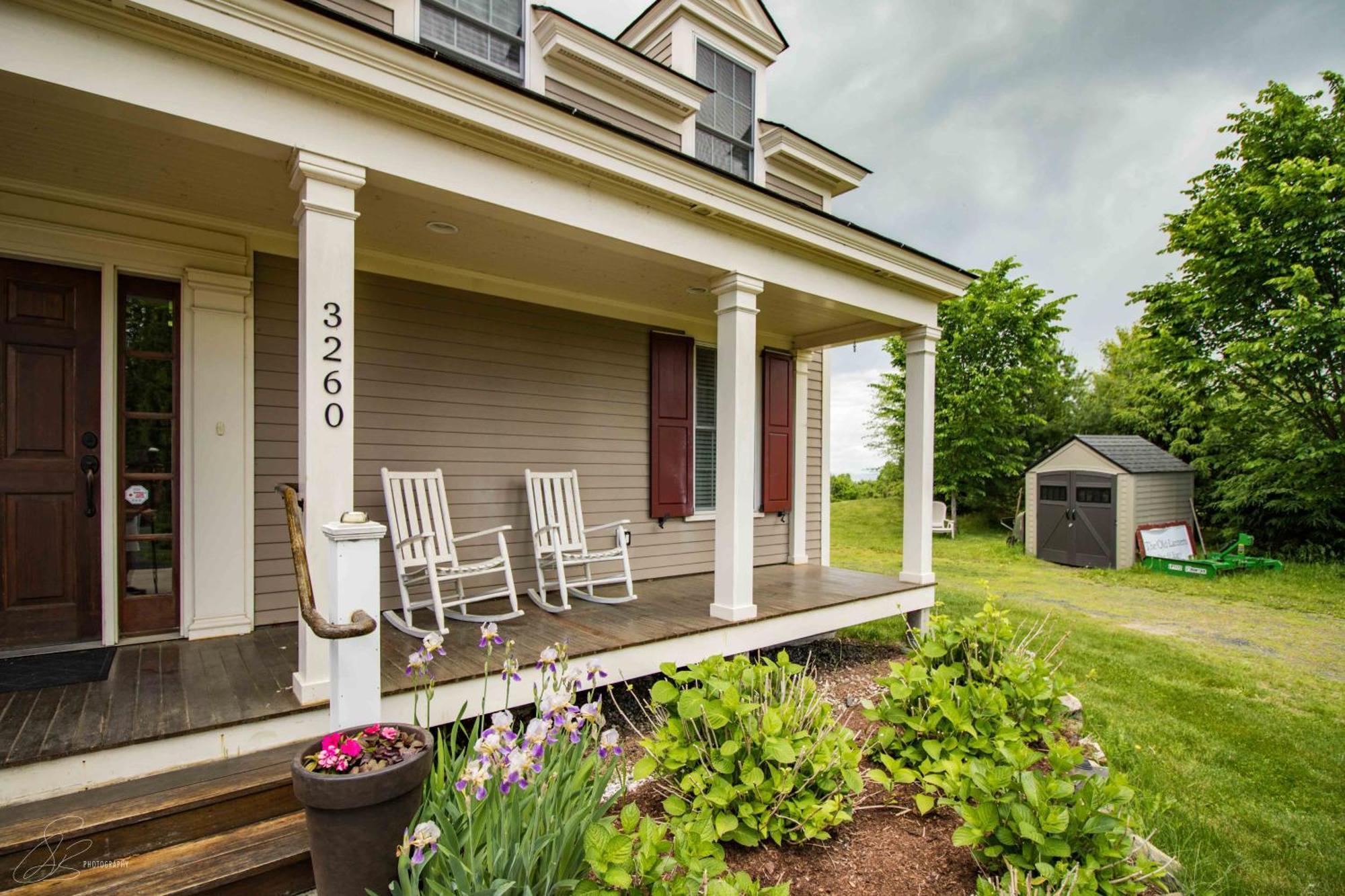 The Old Lantern Inn Charlotte Exterior photo